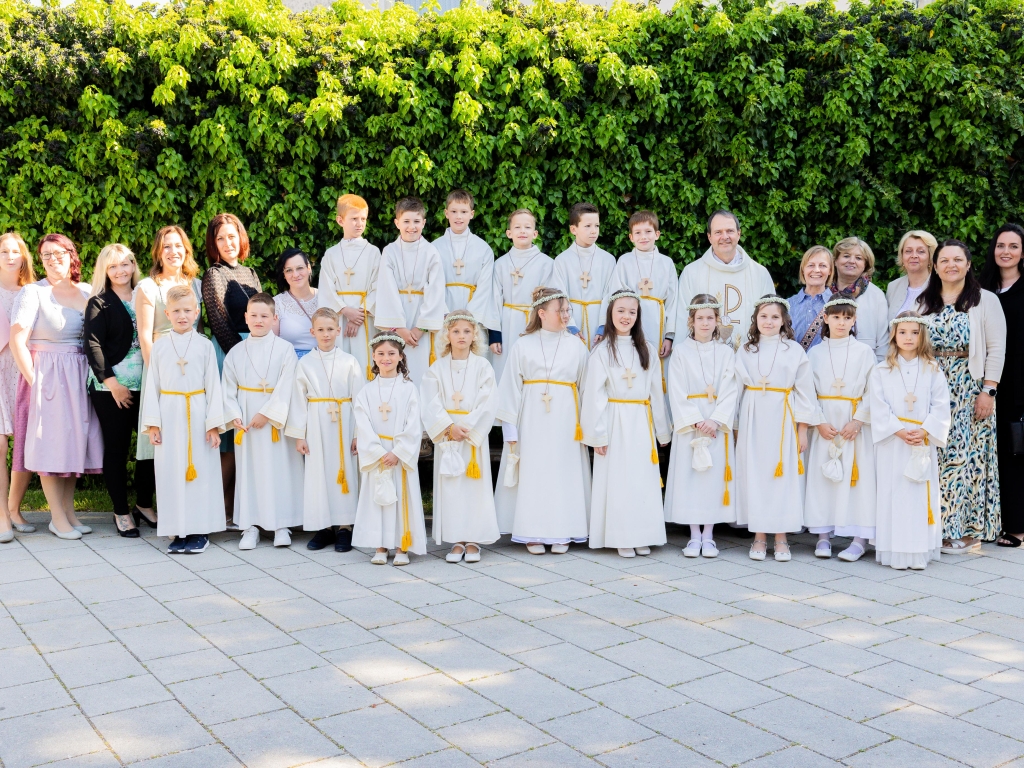 Erstkommunion der Pfarren Obritzberg und Hain